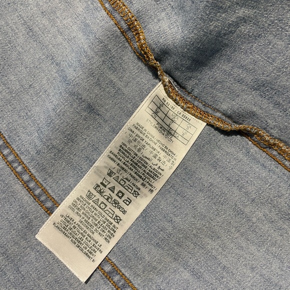 Guess denim button down - Picture 4 of 9